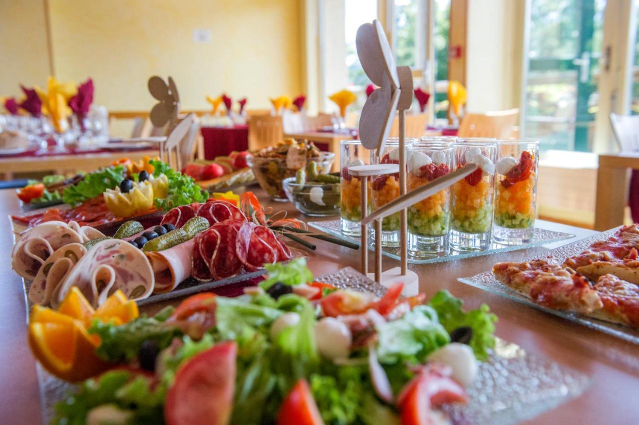 Evasion Tonique Hotel Villers-le-Lac Luaran gambar
